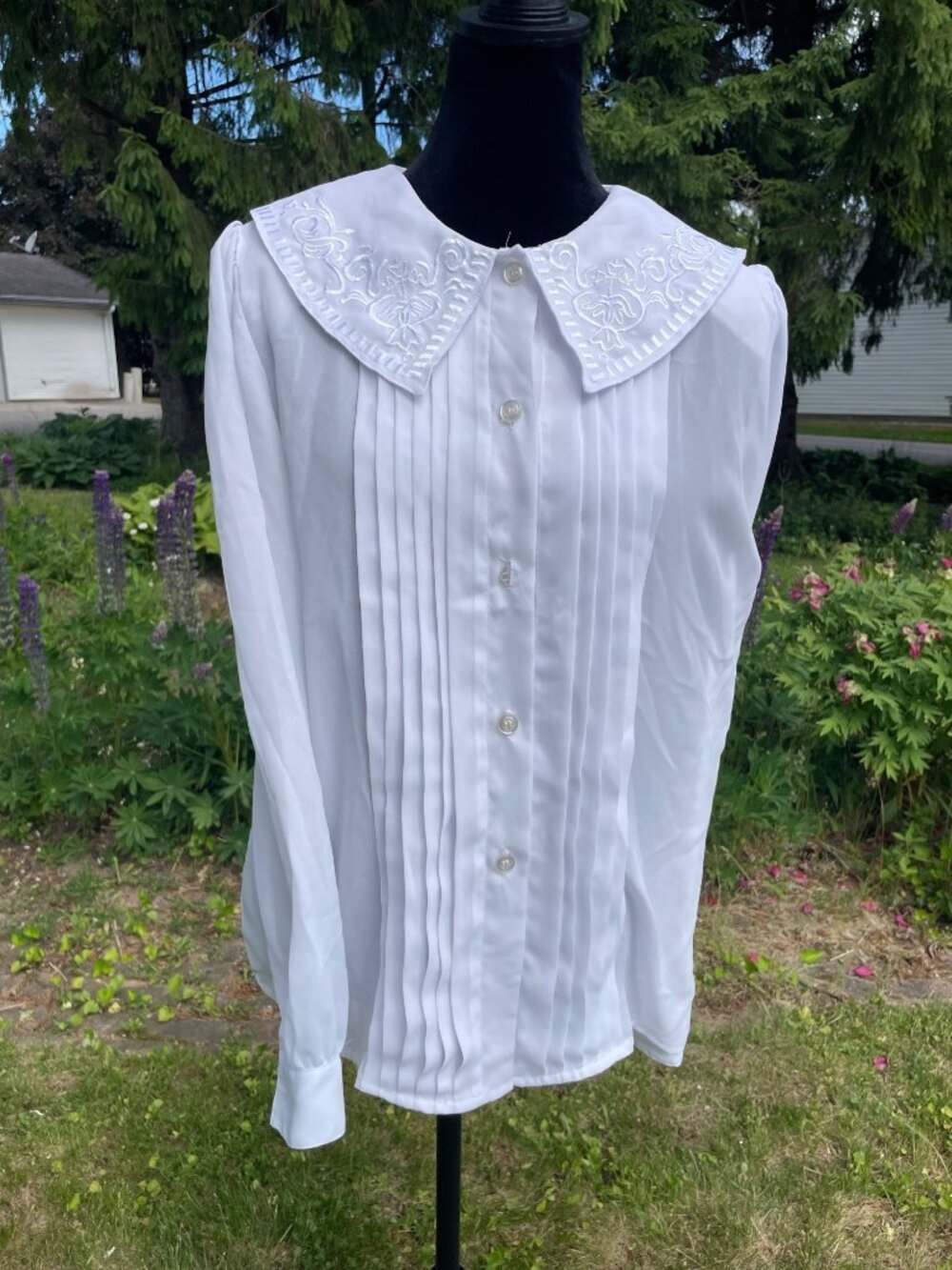 Vintage Sheer Blouse White Embroidered Statement Collar Pintuck Sz 10 Coquette